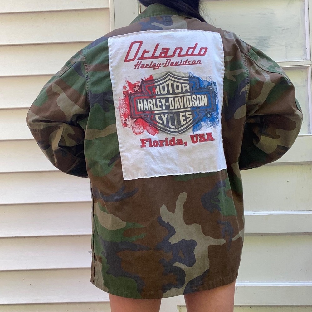 VINTAGE CUSTOM ONE OF A KIND HARLEY DAVIDSON BDU CAMO JACKET WITH CUSTOM PATCH